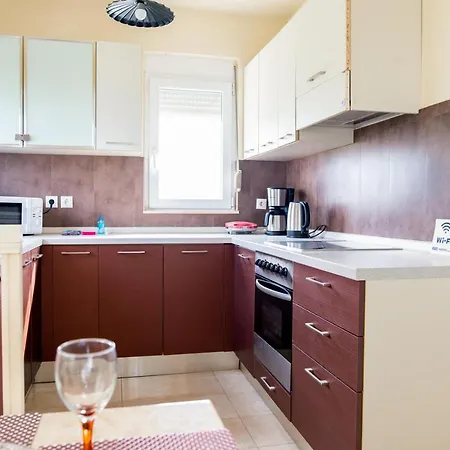 Nikitas 2bd 1st Floor Apartamento